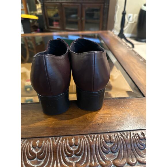 Women’s Munro Leather Brown Loafer. Size 7.5 Corpcore Officewear - Picture 3 of 5